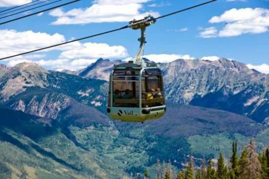 Penthouse With Panoramic Views Of Vail Mountain And The Gore Range Apartment Exterior photo